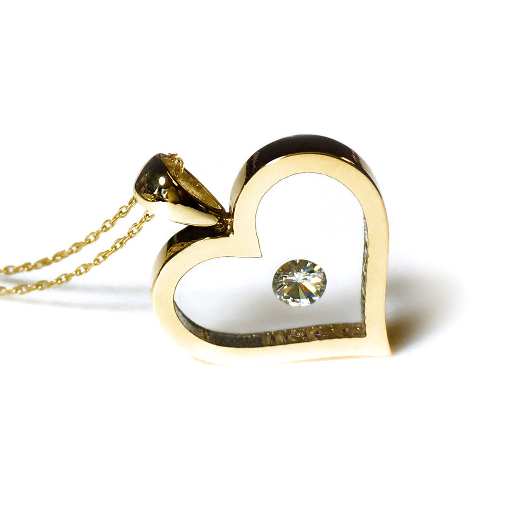 Incogem Floating Diamond "Heart" Pendant Yellow Gold 0.20 Carat Diamond